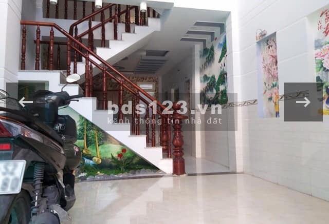 Nhà mặt tiền sát bên Nguyên Hồng P1, Gò Vấp, dt 136m2 chỉ 8 tỷ 9