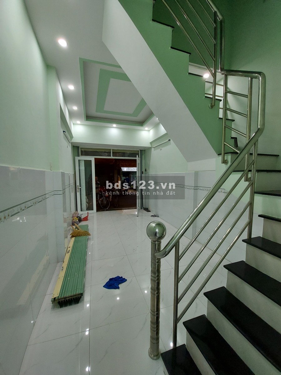 Bán Nhà Mặt Tiền Quận 11 khu buôn bán sầm uất – Gía 6.25