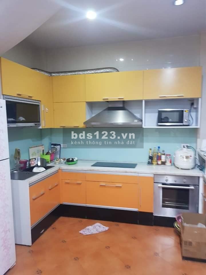Mặt ngõ VIP Trung Kinh, full nội thất ở ngay,3 gác tránh XM nhỉnh 3 tỷ.