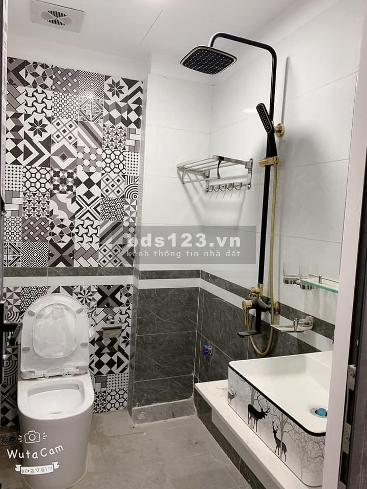 Hiếm Dịch Vọng Ô TÔ VÀO NHÀ, GARA, full nội thất, 38Mx5T. Giá 5.1 tỷ