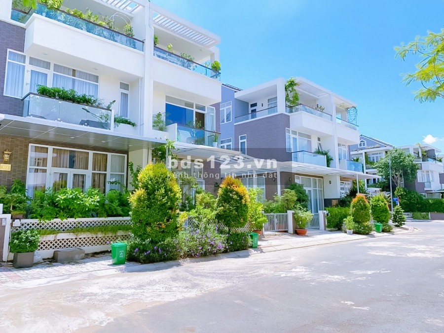 Chuyên bán biệt thự & nhà phố(đã có sổ) 9.1x18m, 7.4x18m, 5x18m-giá 9.9tỷ Jamona Q7. LH 0934416103 (Mr.Thịnh) Xem Nhà.