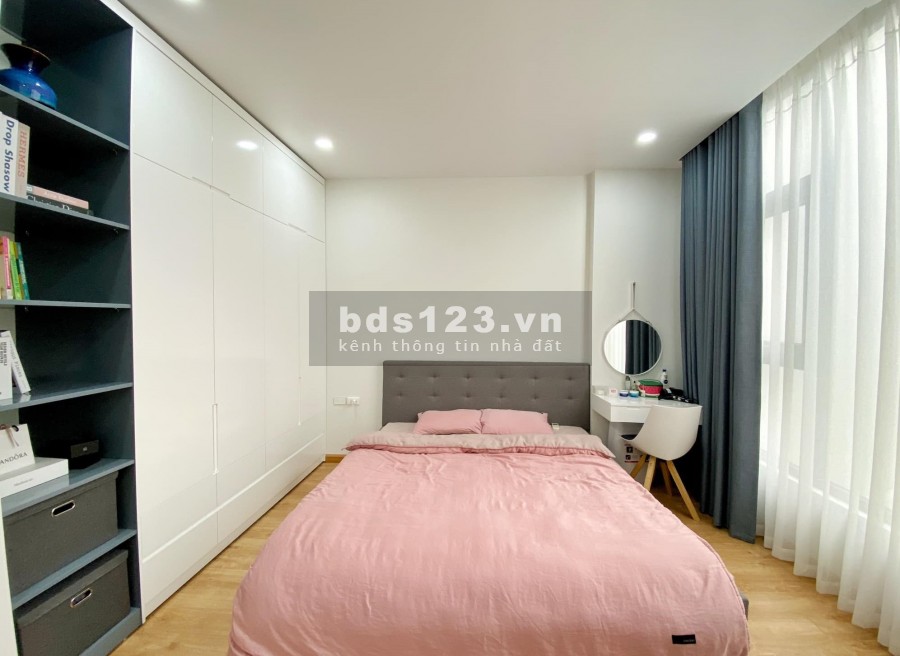Muốn Ở đẹp – GIÁ phù hợp, Nhà Giáp Bát – Hoàng Mai 40m2 x 5 tầng ÔTÔ