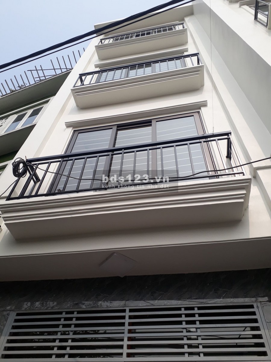Yên Sở Hoàng Mai diện tích 39 m x 5 tầng x MT 3.7 M x 2.95 tỷ LH 0852941968