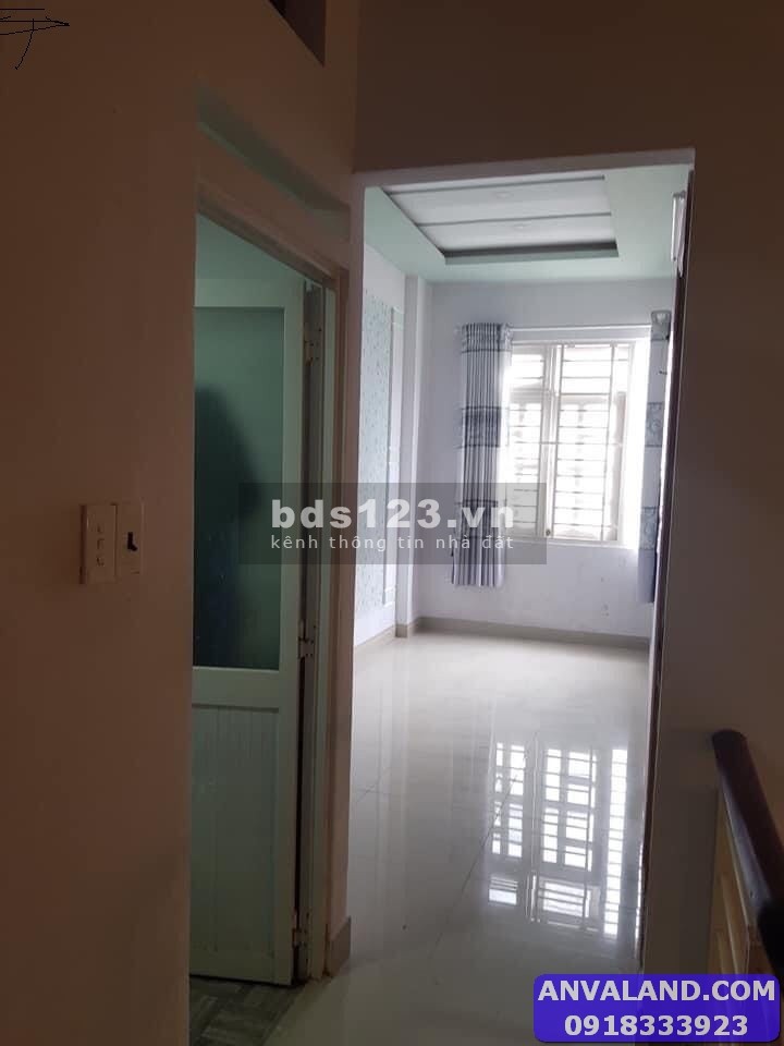 Định cư Úc BÁN GẤP NHÀ 588/6 Sư Vạn Hạnh, Phường 2, Quận 10, 40M2, 3PN, 3WC, 2 Tầng, chỉ 4 tỷ 8