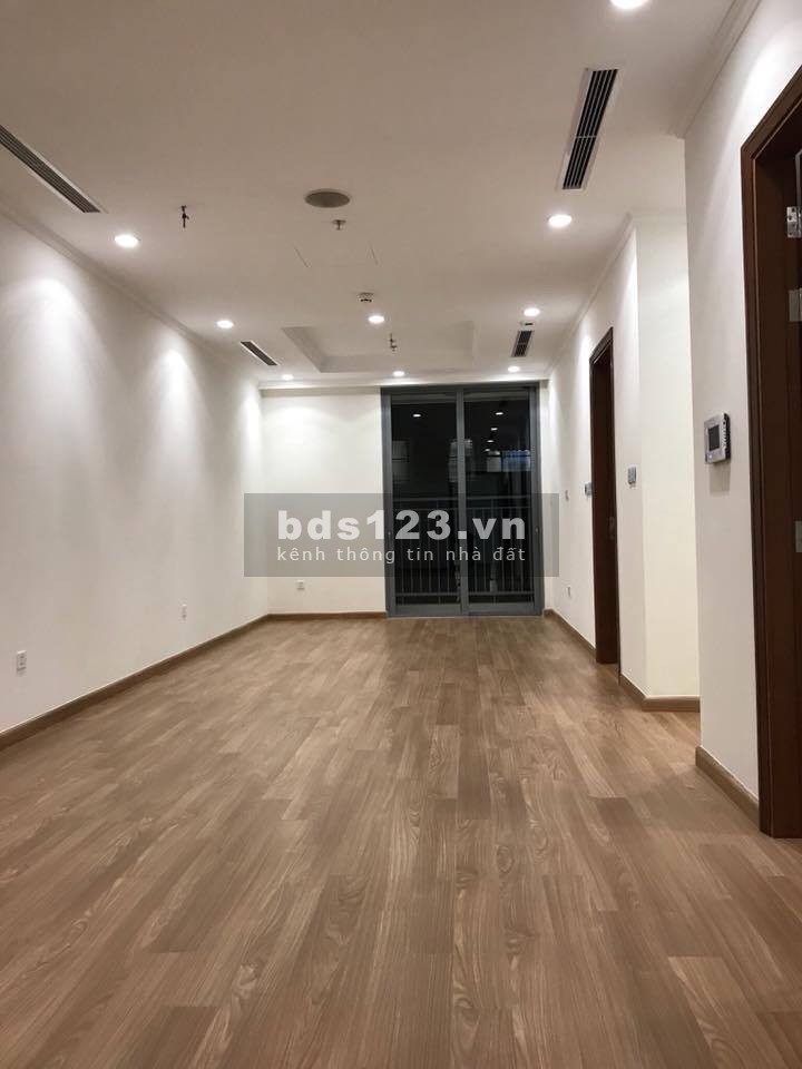 Chính chủ cần bán gấp căn 2 ngủ 60.7m giá 2.7 tỷ tại Green Bay, LH: 0352781220
