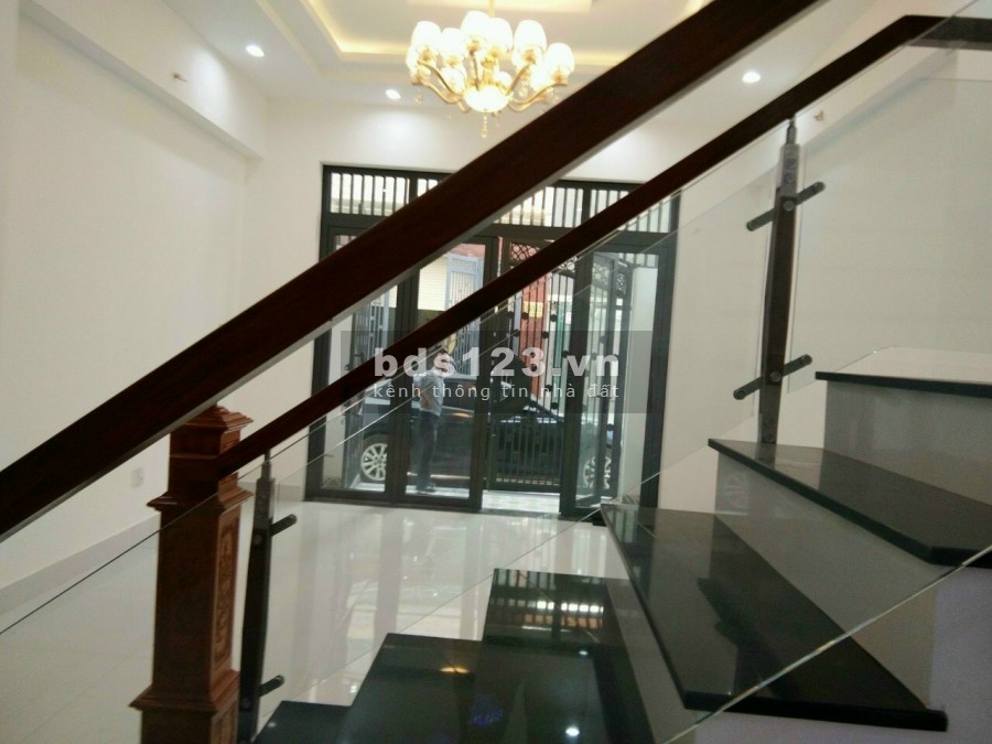 Bán nhà phố đẹp Đường Số 22, Phường Linh Đông, Quận Thủ Đức