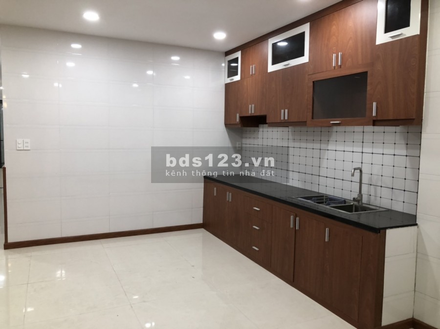 Bán nhà 2 tầng dt 80m2 đường Trần Quý Cáp, P11, Q.Bình Thạnh, giá 5.75 tỷ