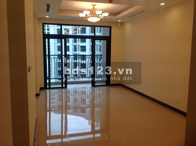 Cần bán gấp căn 88m2 Royal city giá 3.6 tỷ, sổ đỏ chính chủ, bao phí