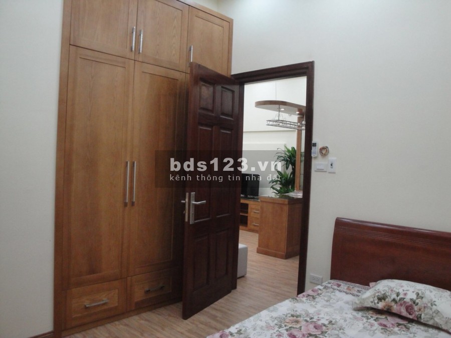 Cho thuê chung cư 27 Lê Thánh Tông 2 ngủ full 65m2 10.5 triệu. Lh 0377983070