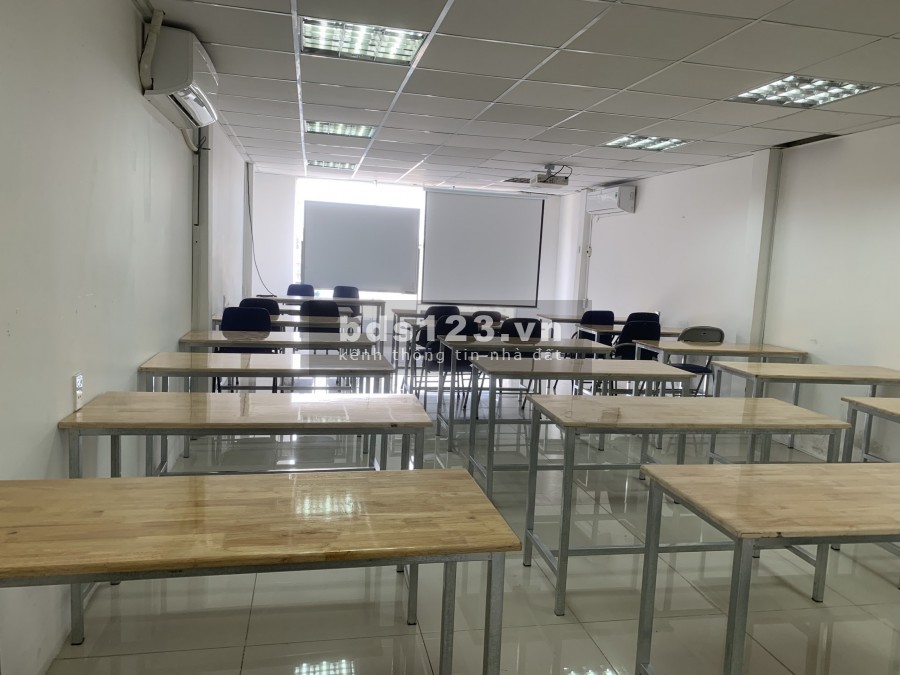 Cho Thuê Phòng Đào Tạo 383 Võ Văn Tần, P.5, Q3. Giá rẻ chỉ 300K/2 giờ. LH 0932.032.403 Tuyền