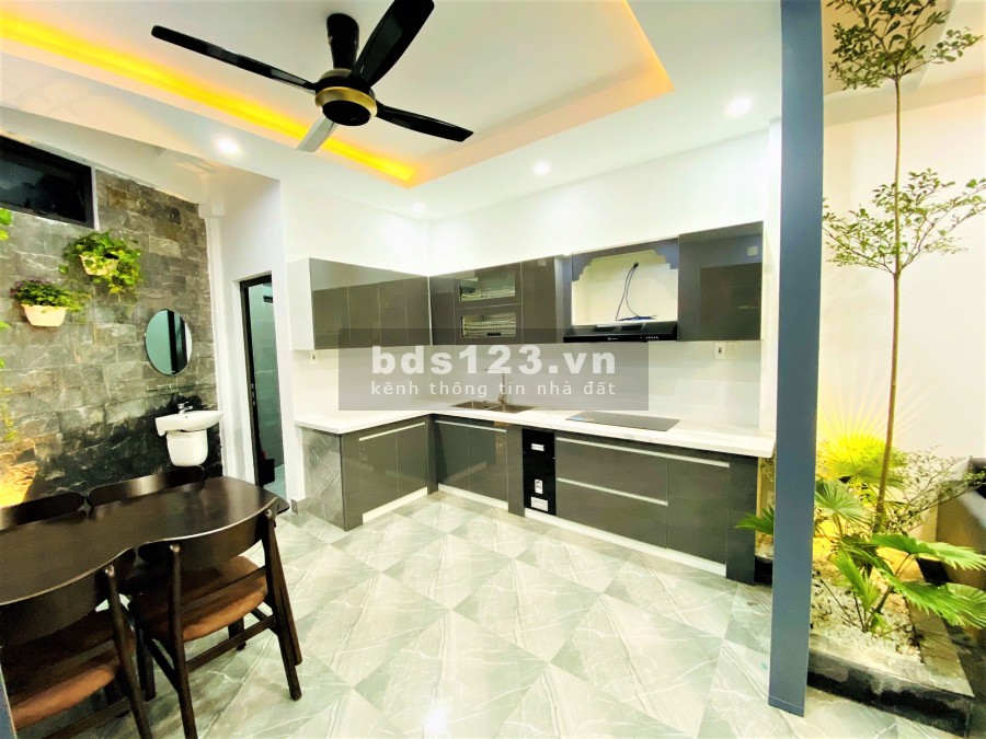 NHÀ ĐẸP FULL NỘI THẤT KIỆT O TÔ VIVU CẦN TÌM CHỦ NHÂN MỚI TRƯỚC TẾT. LH 096_262_8872