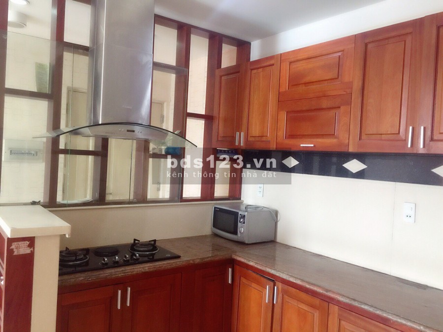 Chính chủ cho nữ share phòng tại CC Bình Minh, Q.2, qua Q.1 chỉ 5 phút, DT 40m2 ở được 2-3ng, full nội thất, Gía 4,5tr