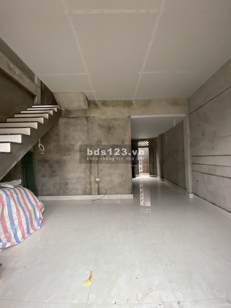 Kẹt Tiền Bán Gấp Nhà Kiệt Ô Tô Hồ Đắc Di, Ngang 5m Nở Hậu