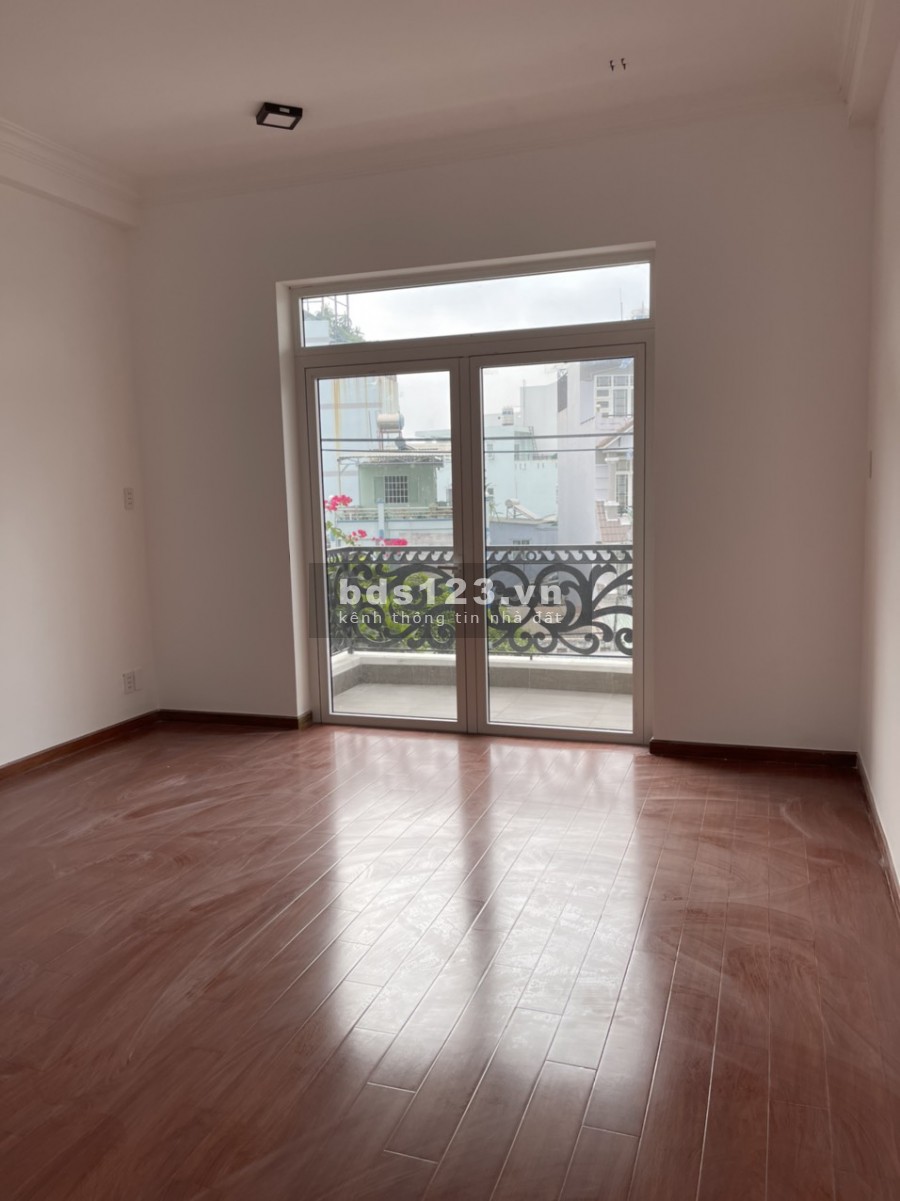 Nhà mới MT Tân Kỳ Tân Qúy (4,5x25m) 3L,ST, 5PN, 5WC