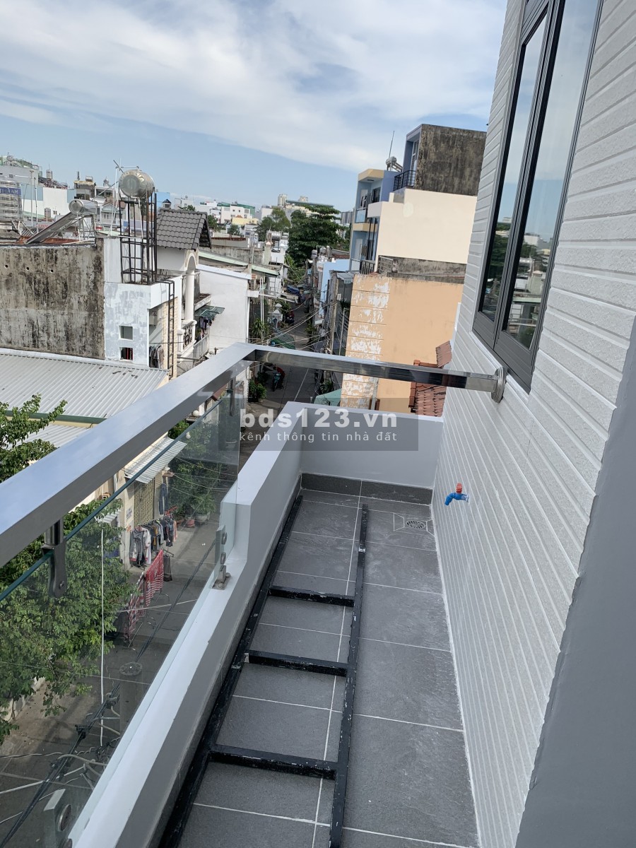 Nhà Phố 2 Lầu 4 Phòng Hẻm Xe Hơi Đường Số 10, Phường Tân Quy, Quận 7