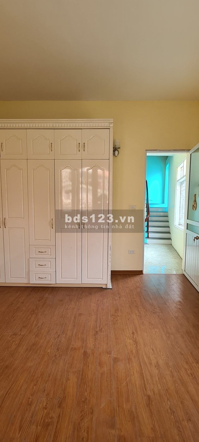 Siêu Kinh Doanh Đỉnh, Mặt Phố Sài Đồng, 75m2 MTx6m 4 lầu