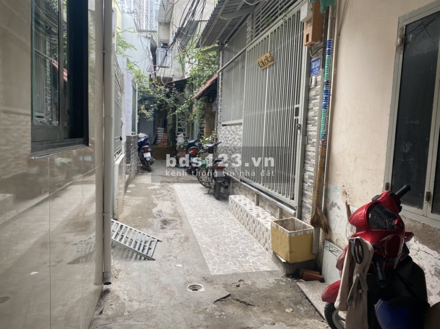 Bán nhà 1 lầu sát siêu thị Lotte Mart Đường Lê Văn Lương P.Tân Hưng Q7