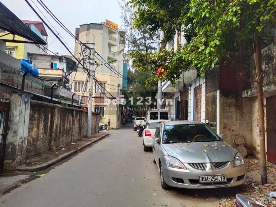 Phương Mai phân lô, ô tô Qua Nhà, AN sinh cực tốt 37Mx3T. Giá 3.4 tỷ