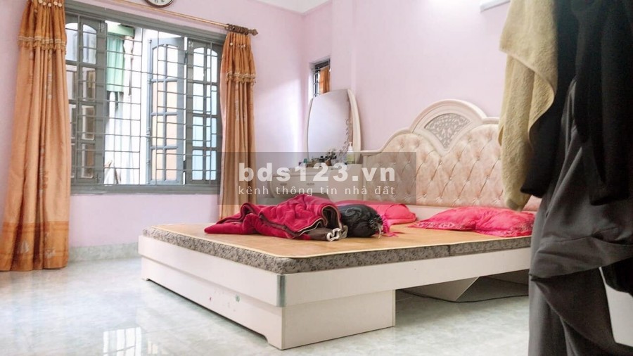 Phương Mai phân lô, ô tô Qua Nhà, AN sinh cực tốt 37Mx3T. Giá 3.4 tỷ