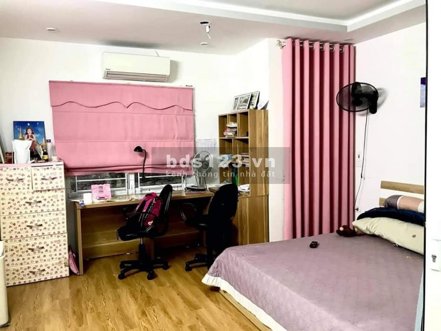 Bán Nhà Trương Định Hoàng Mai Đẹp Như Khách Sạn. Ngõ 3 Gác. Tặng Full Nội Thất. Nhỉnh 2 tỷ