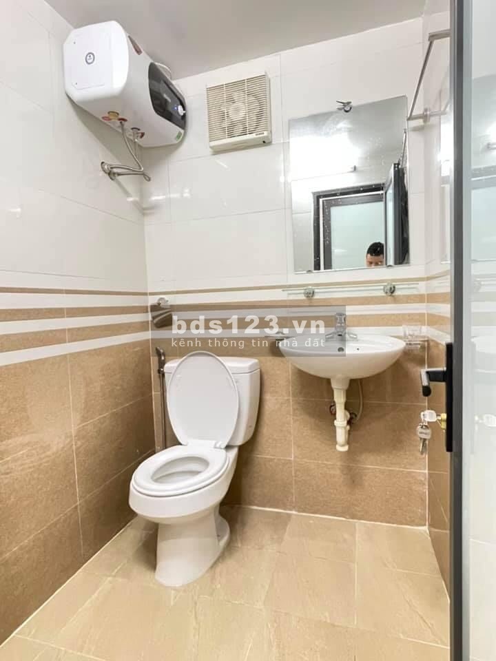 NHÀ Đẹp đón tết phố Kim Ngưu dt 35M giá chỉ 2.75 tỷ