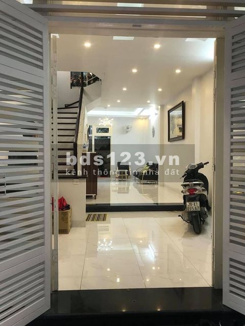 Bán nhà Lệnh Cư – Khâm Thiên. Kinh Doanh – Lô Góc. 40m2 giá 3.6 tỷ
