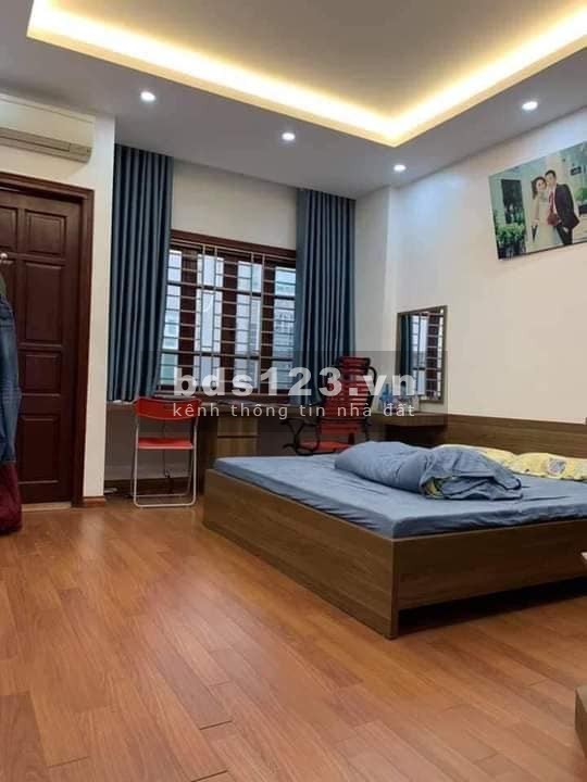 Nhà đẹp (Lô góc )phố Chùa Láng - Láng,50m2* 5T, giá 7,15 tỷ 0987888354, Ôtô đỗ ngày đêm.
