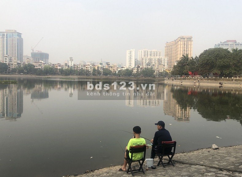 105m2 – MT 5M Mặt hồ Hoàng Cầu + đường Đặng Tiến Đông - Đống Đa, Sáng câu cá – Pháo hoa