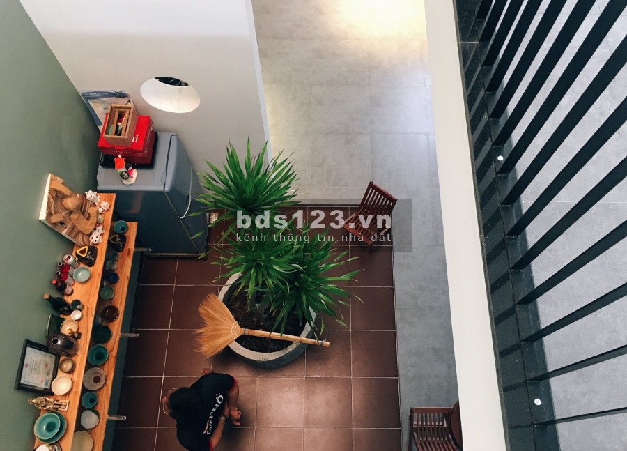 105m2 – MT 5M Mặt hồ Hoàng Cầu + đường Đặng Tiến Đông - Đống Đa, Sáng câu cá – Pháo hoa