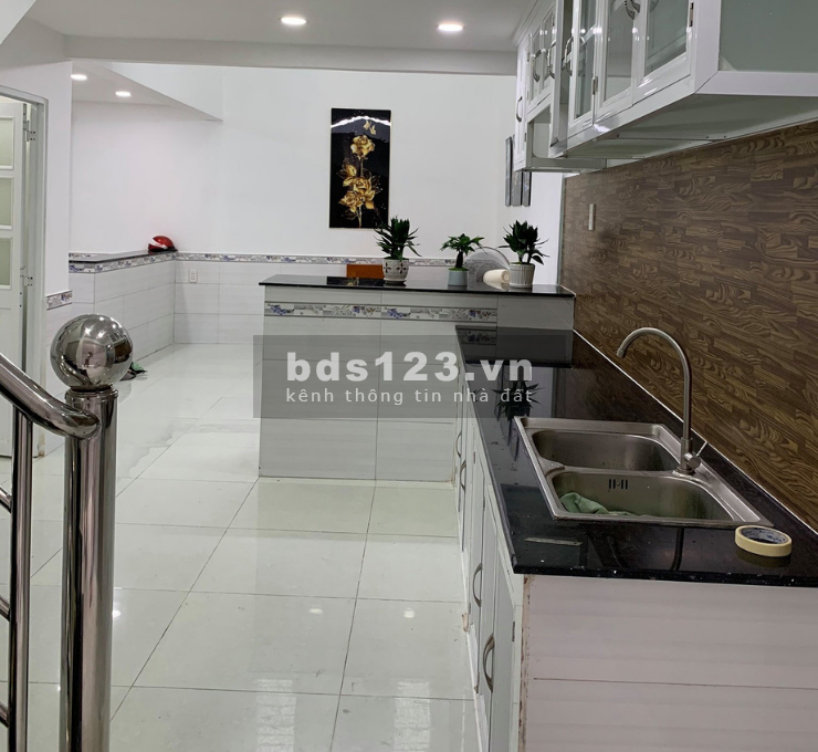 Bán nhà 2 tầng HXH đổ cửa Lê Đức Thọ, P.17,GV 59m2 3.35tỷ TL.