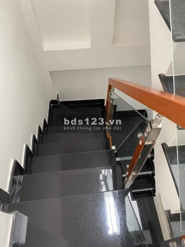 Phú Nhuận Bán nhà 5.6 tỷ Thích Quảng Đức, Phường 3, Quận Phú Nhuận