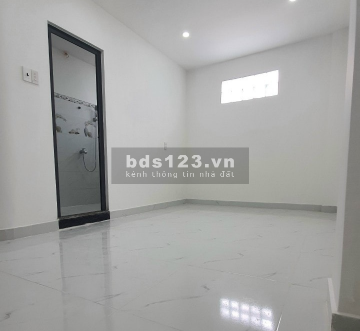 Bán nhà 2 tầng HXH đổ cửa Lê Đức Thọ, P.17,GV 59m2 3.35tỷ TL.
