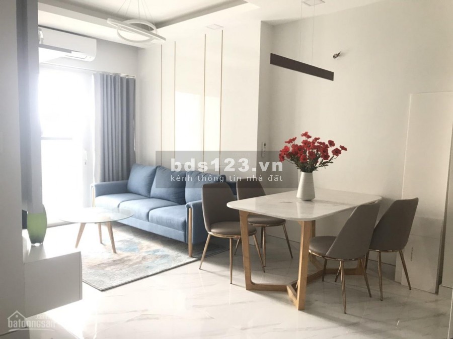 Cho thuê căn góc rộng 70m2, 2 PN, cc Xi Grand Court, giá 15 triệu/tháng, view thoáng, yên tĩnh