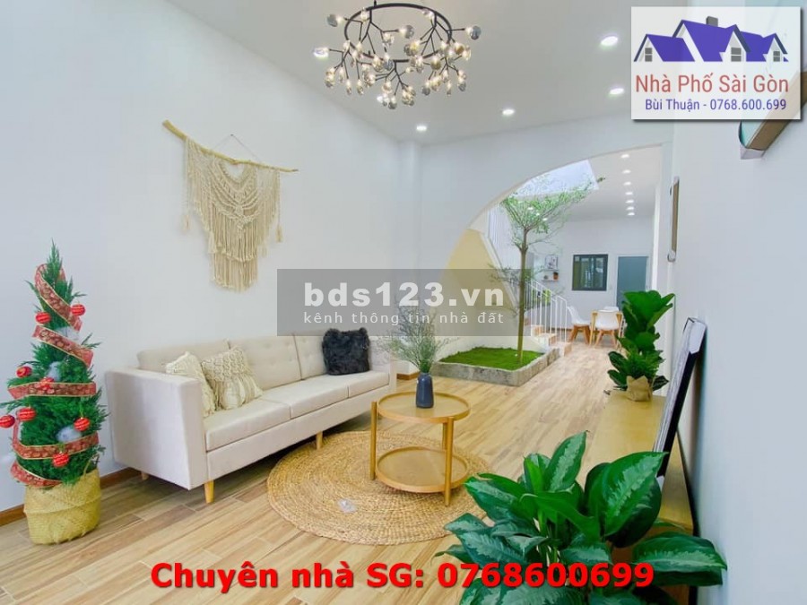 Bán Nhà 220/ Hoàng Hoa Thám, 82m2, nhà mới, ở ngay chỉ 7 tỷ 100 Lh 0768600699