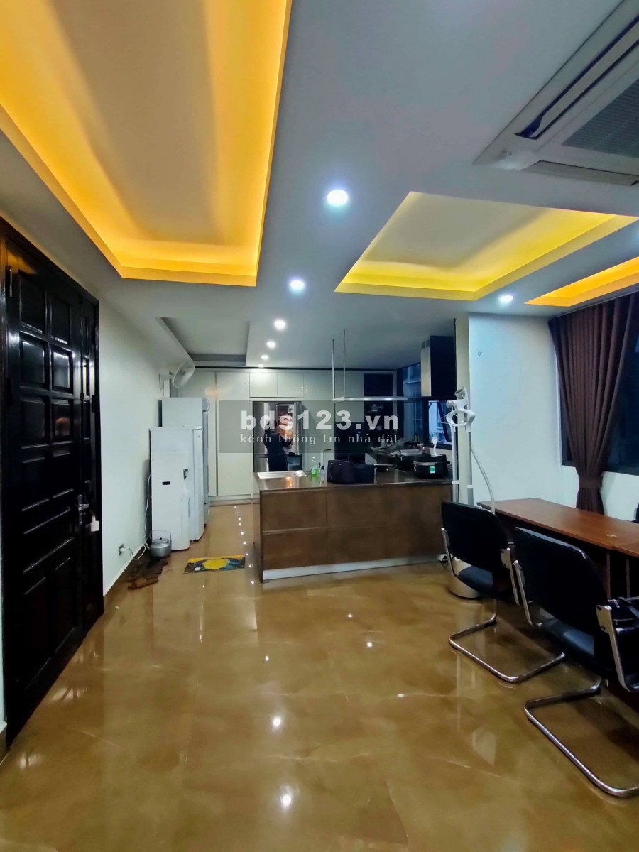 Bán nhà Phố Nguyễn Hoàng, ô tô, kinh doanh, 95m2, 8T, MT 12m, 26 tỷ.