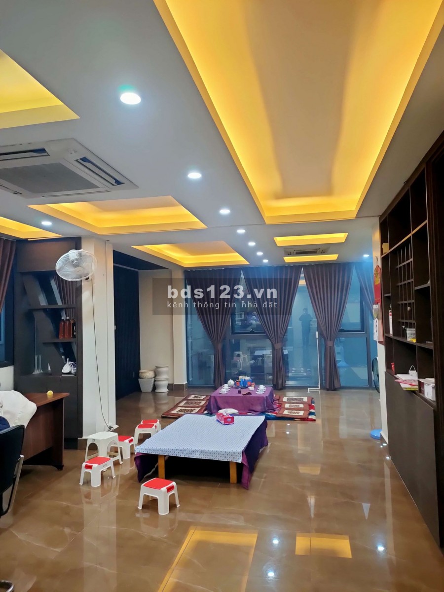 Bán nhà Phố Nguyễn Hoàng, ô tô, kinh doanh, 95m2, 8T, MT 12m, 26 tỷ.