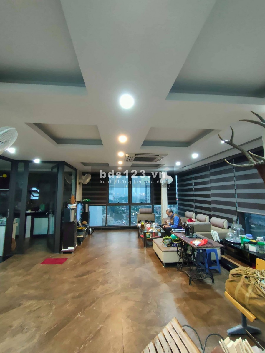 Bán nhà Phố Nguyễn Hoàng, ô tô, kinh doanh, 95m2, 8T, MT 12m, 26 tỷ.
