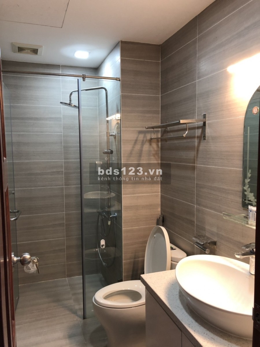 Tôi cần cho thuê gấp căn hộ cao cấp The Everrich Infinity 290 An Dương Vương Q5 2pn full nội thất