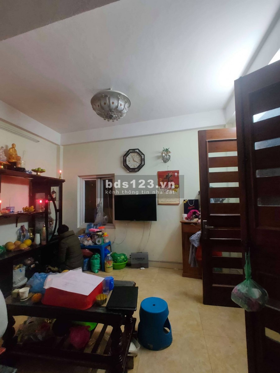 CẦN BÁN NHÀ GẤP KIM HOA XÃ ĐÀN NHÀ 6 TẦNG HIẾM DT 40 M2, 2.85 TỶ