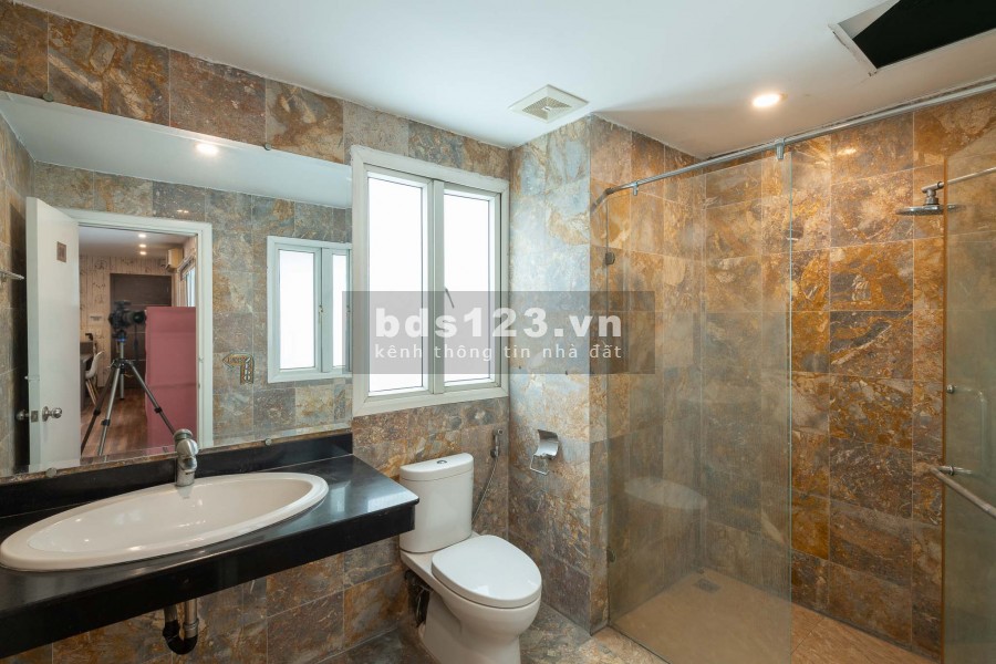 Phòng 50m2 Full nội thất, View đẹp, có Thang máy