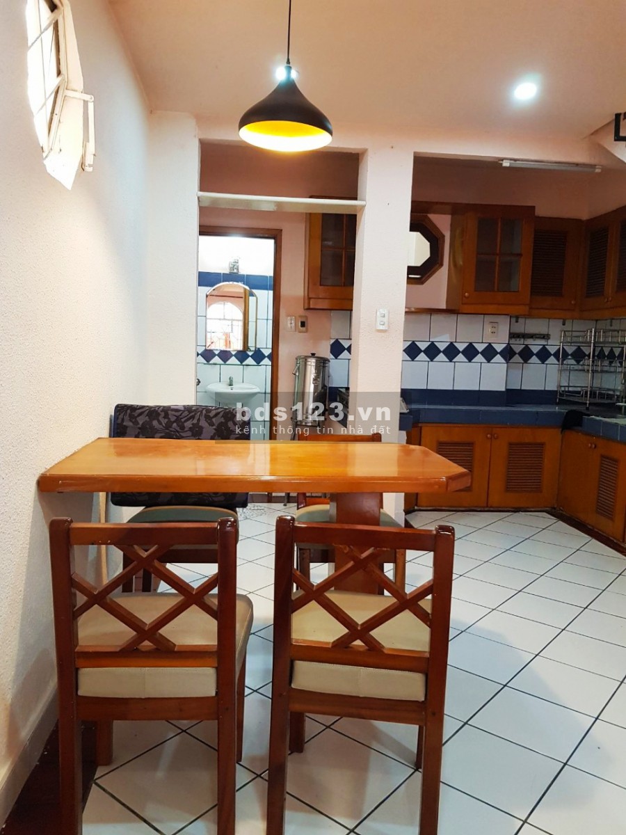 Nhà nguyên căn 1 trệt 1 lầu, DT 3.7x13m, đường Bùi Thị Xuân, phường 1, quận Tân Bình. Giá 13 triệu