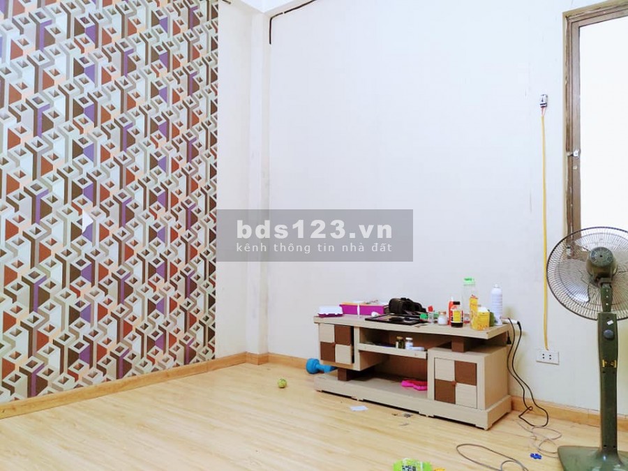 Bán Nhà Hoàng Mai Lô Góc. Ô Tô. Gần Phố. Chủ Tự Xây Chắc Chắn