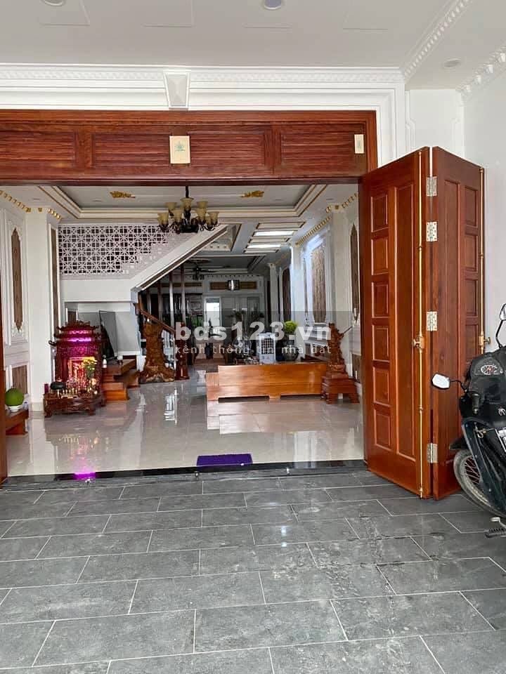 Bán nhà Phố ngay Ngô Tất Tố 1T3L có 6PN dt 68m2 giá 7 tỷ 5