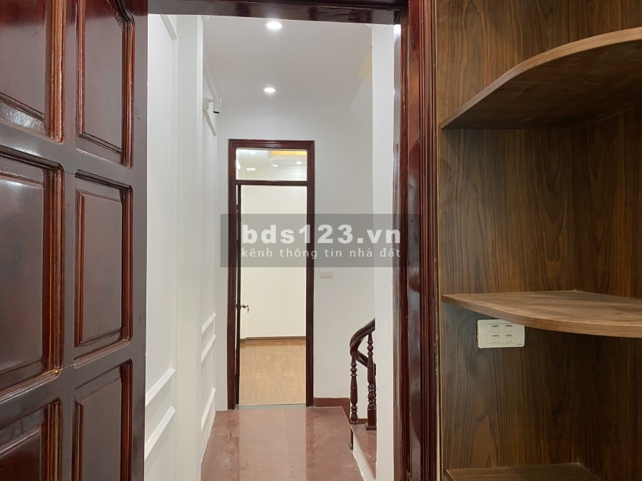 Gia đình tôi cần bán gấp nhà địa chỉ tại ngõ 262 Khương Đình, Thanh Xuân DT 41m2x4 tầng giá chỉ 4.9 tỉ