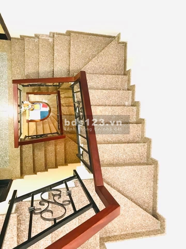 Bán nhà HXH Trần Khắc Chân,Tân Định Quận 1, DT 36 m, 4 tầng Giá 8,2 tỷ.