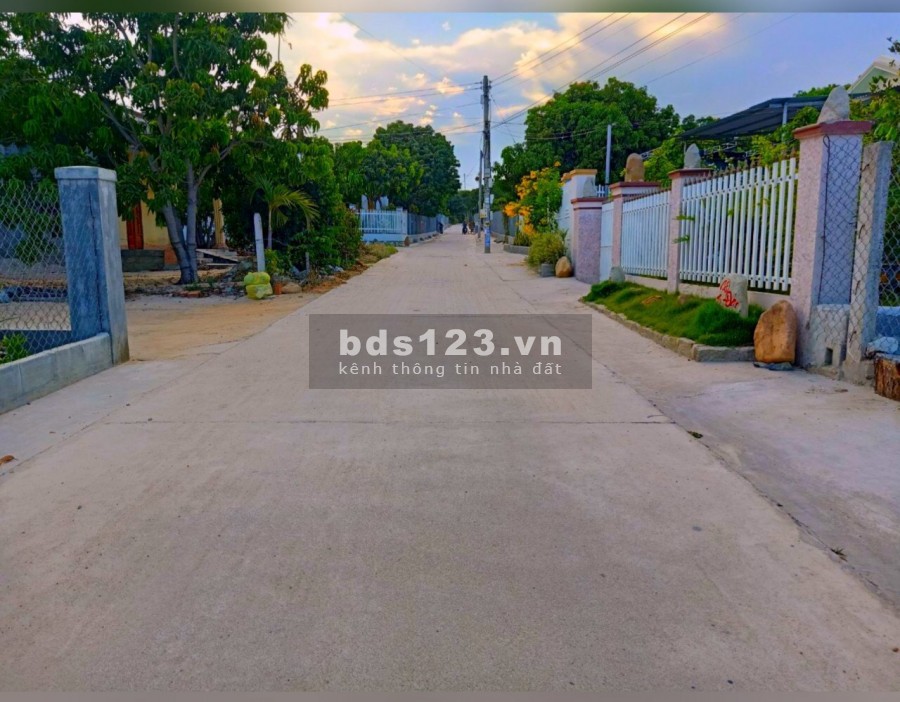 Bán nhanh lô đất cách quốc lộ 1A 50m ngay TT Cam Thành Bắc