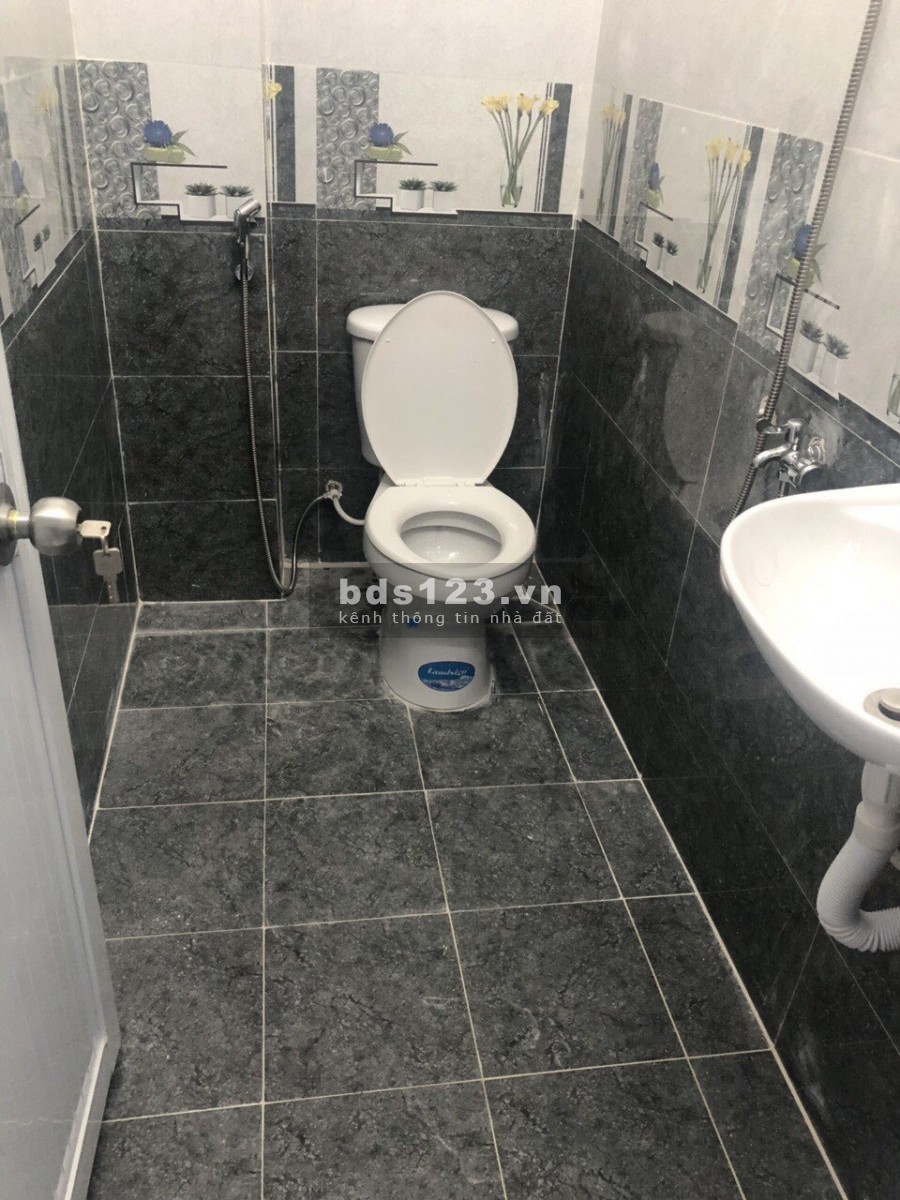 Bán nhà Quận 10 Hồ Thị Kỷ, 3 tầng BTCT, giá 2.5 tỷ