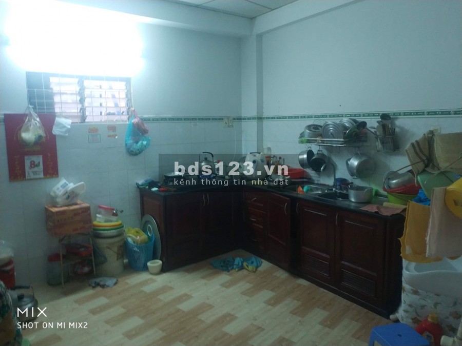 Bán nhà hẻm 318 Phan Văn Trị 70m2, 2 tầng dưới 5 tỷ mới ở ngay.