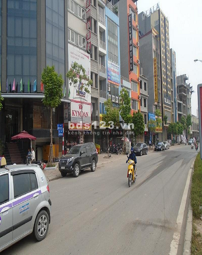 Bán nhà mặt phố Nguyễn Hoàng, 86m2, mặt tiền 7.1m, 23.5 tỷ.