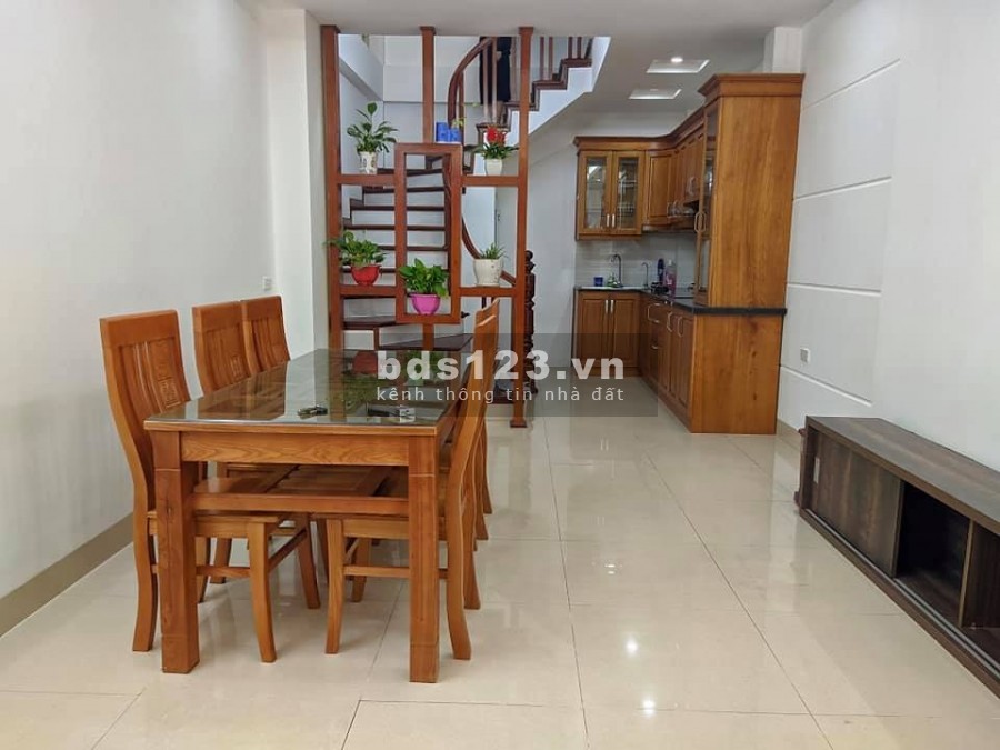 Bán nhà HXH đường Tô Hiến Thành, 2 tầng, Phường 13, Quận 10, giá chỉ 5 tỷ.
